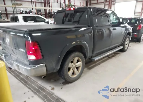 2015 Ram 1500 Outdoorsman z USA, uszkodzony, nr VIN 1C6RR7LT5FS627695